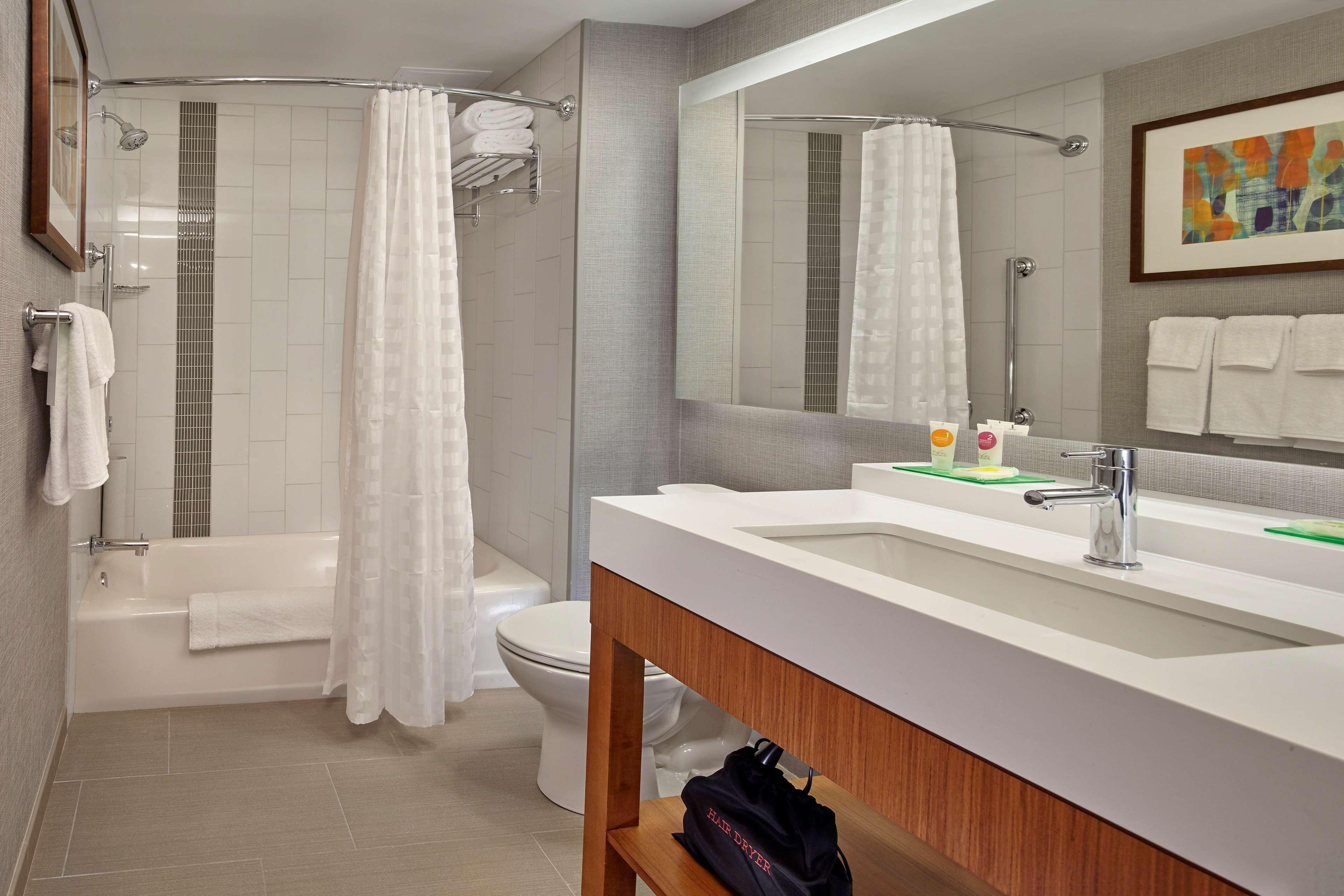 Hyatt Place Стейт Колледж Экстерьер фото