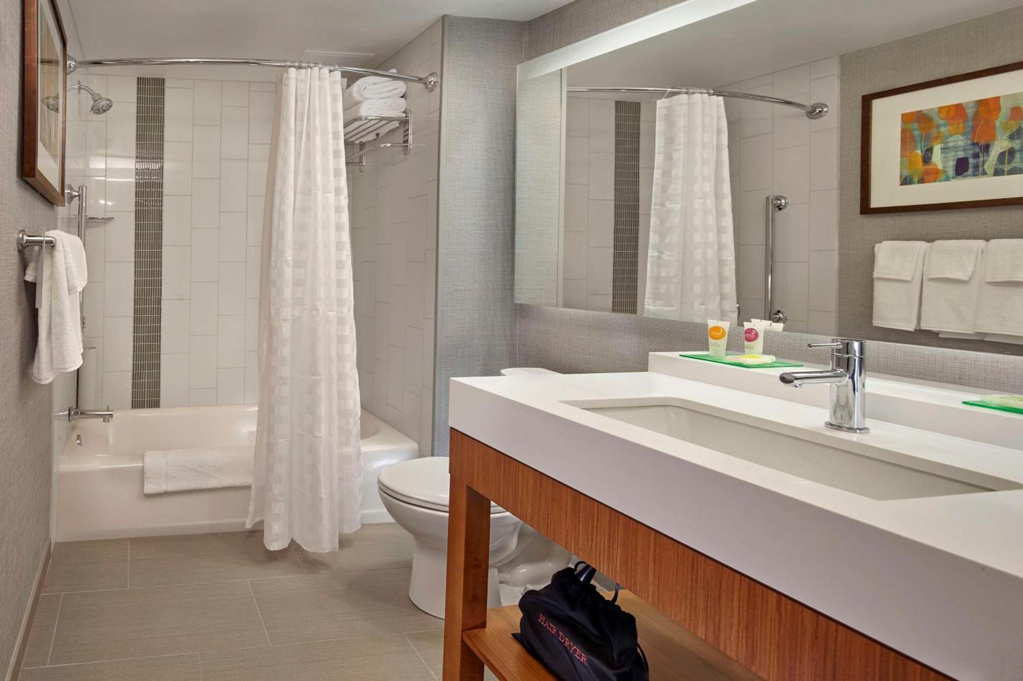 Hyatt Place Стейт Колледж Экстерьер фото